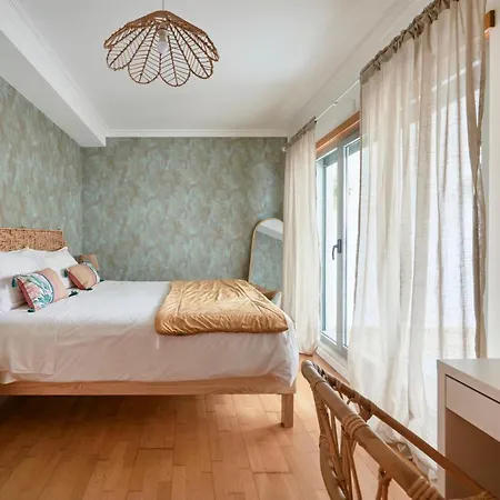 Appartement With Private Terrace & Car Garage *