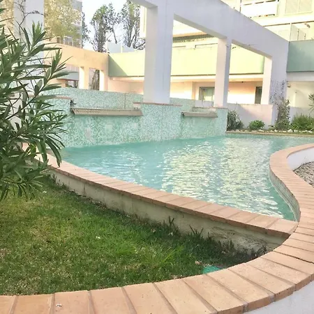 With Private Terrace & Car Garage Appartement